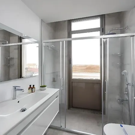 Loft Is A 2 Bedroom *