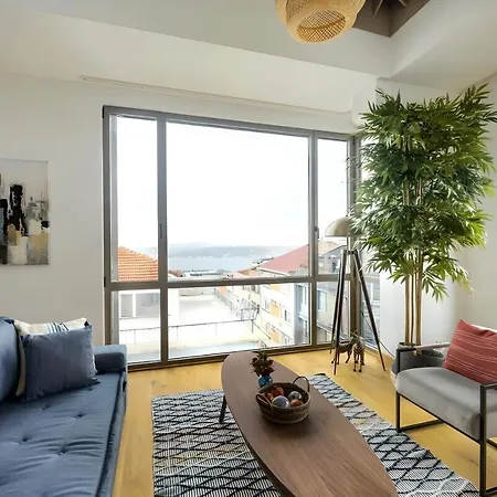 Loft Is A 2 Bedroom Istanboel
